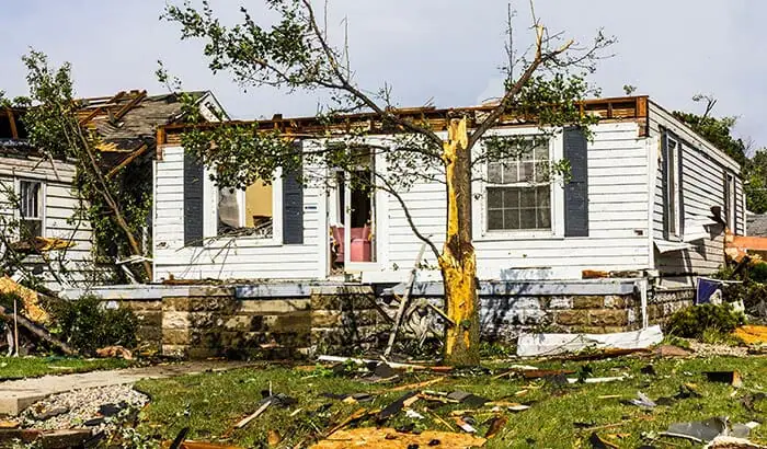 What Does Wind Damage on a House Look Like? 3 what-does-wind-damage-on-a-house-look-like